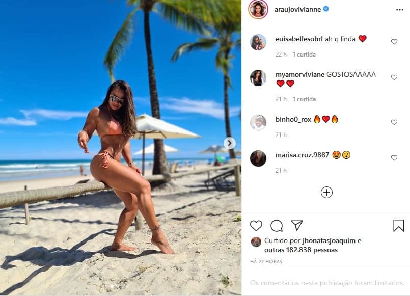 Viviane Araújo escandaliza em fotão na praia (Imagem: Reprodução) Viviane Araújo escandaliza em fotão na praia (Imagem: Reprodução)