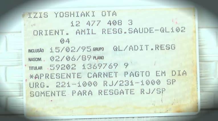 Cartão do menino Ives Ota escrito 'Izis' (Foto: Reprodução/RedeTV!) Cartão do menino Ives Ota escrito 'Izis' (Foto: Reprodução/RedeTV!)