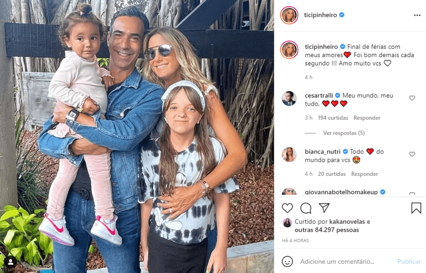 César Tralli e Ticiane Pinheiro anunciaram o fim das férias em foto com as filhas (Foto: Reprodução/ Instagram) César Tralli e Ticiane Pinheiro anunciaram o fim das férias em foto com as filhas (Foto: Reprodução/ Instagram)