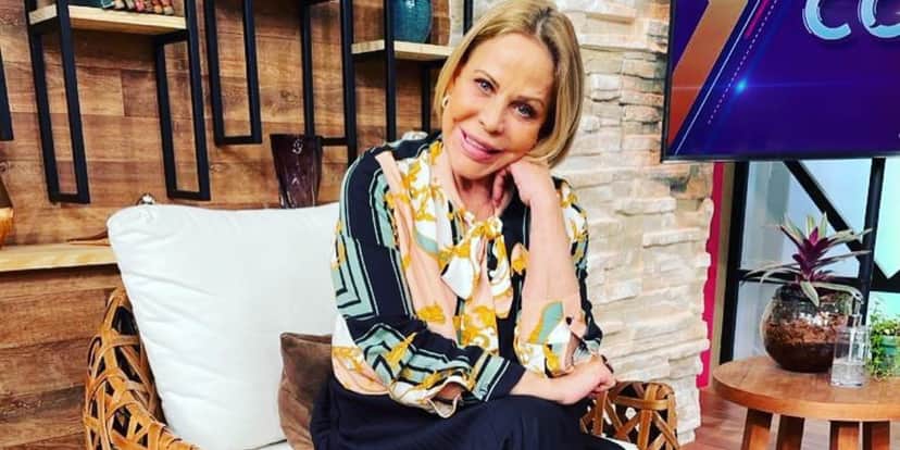 Estúdio de Claudete Troiano é evacuado na RedeTV às pressas e emissora confirma o pior: "Risco de vida" Estúdio de Claudete Troiano é evacuado na RedeTV às pressas e emissora confirma o pior: "Risco de vida"