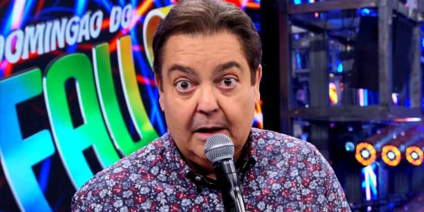 Após confusão entre estúdios na Band, equipe de Faustão decide que novo programa será realizado em outra emissora Após confusão entre estúdios na Band, equipe de Faustão decide que novo programa será realizado em outra emissora