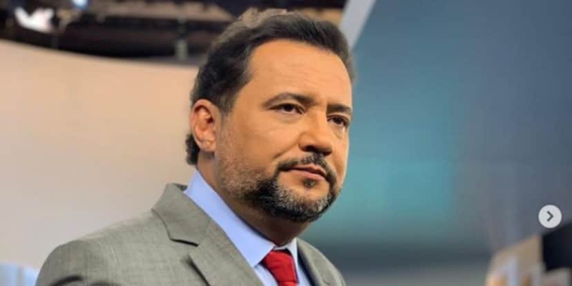Geraldo Luís tem relação confirmada em rede nacional com direito à tatuagem íntima e recebe declaração: "Juntos" Geraldo Luís tem relação confirmada em rede nacional com direito à tatuagem íntima e recebe declaração: "Juntos"