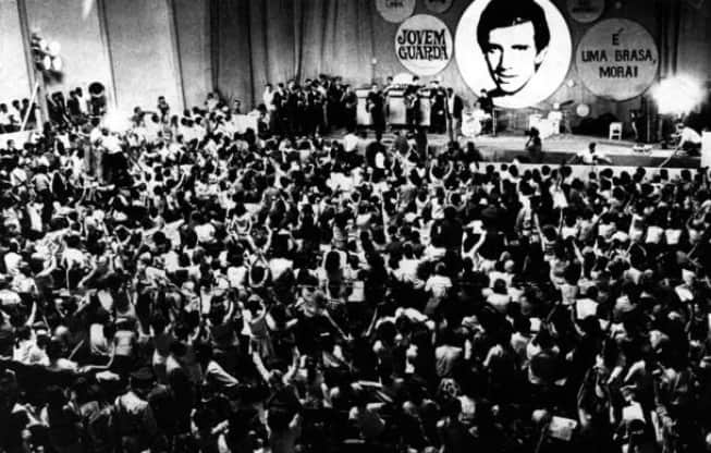 O programa da Jovem Guarda era um sucesso e consolidou Roberto Carlos - que tinha destaque e regalias (Foto: Reprodução/Record) O programa da Jovem Guarda era um sucesso e consolidou Roberto Carlos - que tinha destaque e regalias (Foto: Reprodução/Record)