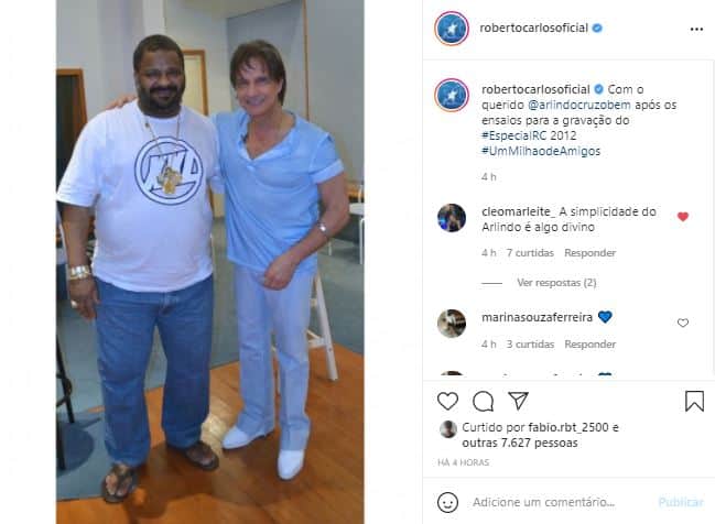 Roberto Carlos surgiu ao lado de Arlindo Cruz nas redes sociais (Foto: Reprodução/Instagram) Roberto Carlos surgiu ao lado de Arlindo Cruz nas redes sociais (Foto: Reprodução/Instagram)