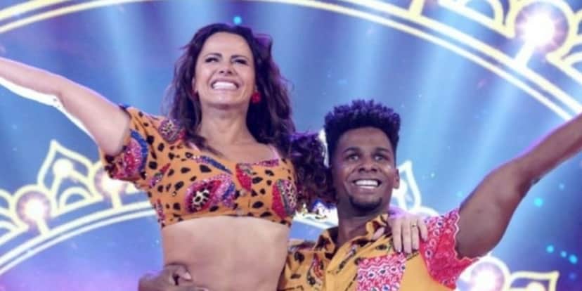 "Caiu minha ficha", parceiro de Viviane Araújo, expulso da Globo, expõe podres e acusa: "Eles e a Viviane" "Caiu minha ficha", parceiro de Viviane Araújo, expulso da Globo, expõe podres e acusa: "Eles e a Viviane"
