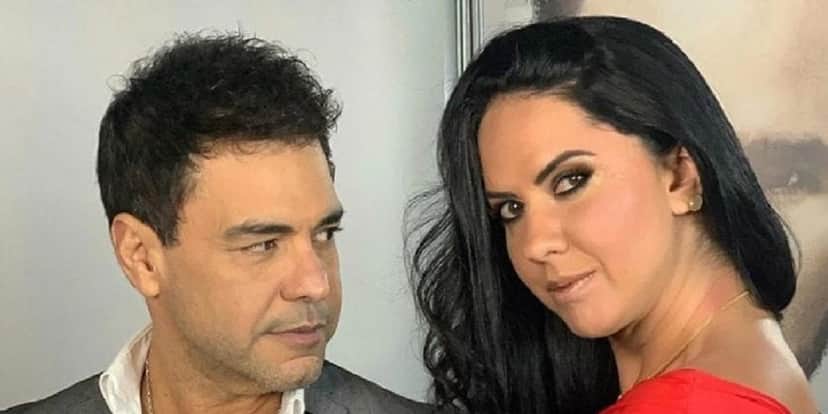 Zezé di Camargo e Graciele Lacerda adotam cachorrinha (Foto: Divulgação) Zezé di Camargo e Graciele Lacerda adotam cachorrinha (Foto: Divulgação)
