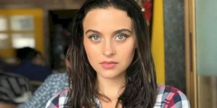 Alexandra Djavi foi encontrada morta em casa aos 24 anos (Foto: Reprodução) Alexandra Djavi foi encontrada morta em casa aos 24 anos (Foto: Reprodução)