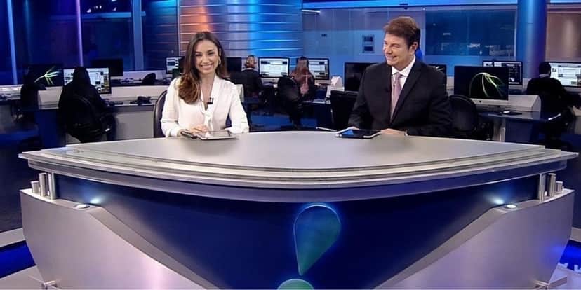 Augusto Xavier e Millena Machado na RedeTV! (Reprodução) Augusto Xavier e Millena Machado na RedeTV! (Reprodução)