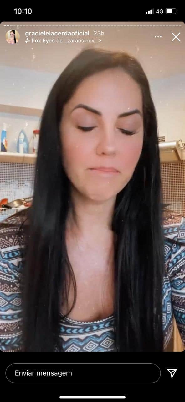 Graciele Lacerda surge destruída nas redes sociais ao lembrar morte de seu pai (Reprodução) Graciele Lacerda surge destruída nas redes sociais ao lembrar morte de seu pai (Reprodução)