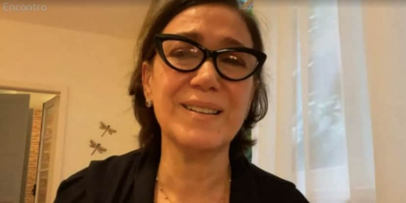 Lília Cabral desmorona ao falar sobre morte ao vivo na Globo (Reprodução) Lília Cabral desmorona ao falar sobre morte ao vivo na Globo (Reprodução)