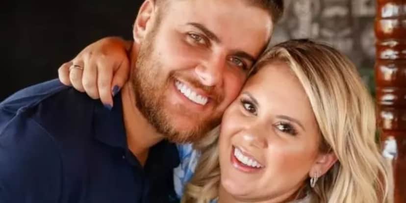 Zé Neto ao lado da esposa (Foto: Reprodução) Zé Neto ao lado da esposa (Foto: Reprodução)
