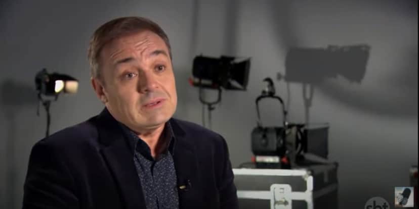 Em entrevista para documentário de Silvio Santos, Gugu Liberato conta sua história na TV (Reprodução: Reprodução) Em entrevista para documentário de Silvio Santos, Gugu Liberato conta sua história na TV (Reprodução: Reprodução)