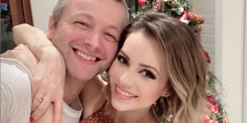 Lucas Lima, após expor fim e ver vizinhos se rebelarem com esposa, expõe quem é cantora: "A Sandy é" Lucas Lima, após expor fim e ver vizinhos se rebelarem com esposa, expõe quem é cantora: "A Sandy é"