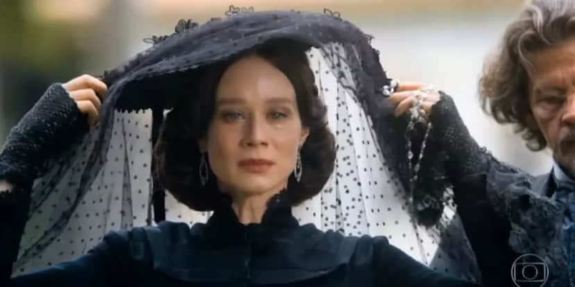 Mariana Ximenes como Condessa de Barral em Nos Tempos do Imperador (Foto: Reprodução) Mariana Ximenes como Condessa de Barral em Nos Tempos do Imperador (Foto: Reprodução)
