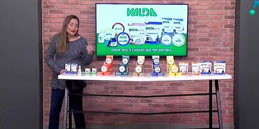 "Trocam tudo e eu que danço", Sonia Abrão comete erro ao vivo, rasga o verbo com produção e dá ordem: "Agora" "Trocam tudo e eu que danço", Sonia Abrão comete erro ao vivo, rasga o verbo com produção e dá ordem: "Agora"
