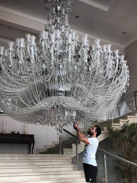 Lustre avaliado em 200 mil reais (Foto: Divulgação) Lustre avaliado em 200 mil reais (Foto: Divulgação)