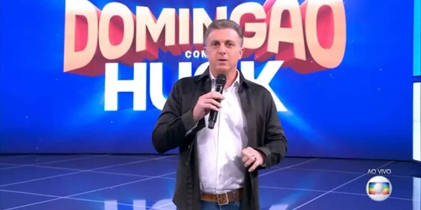Luciano Huck cometeu erro durante o Domingão na Globo (Foto: Reporudção) Luciano Huck cometeu erro durante o Domingão na Globo (Foto: Reporudção)