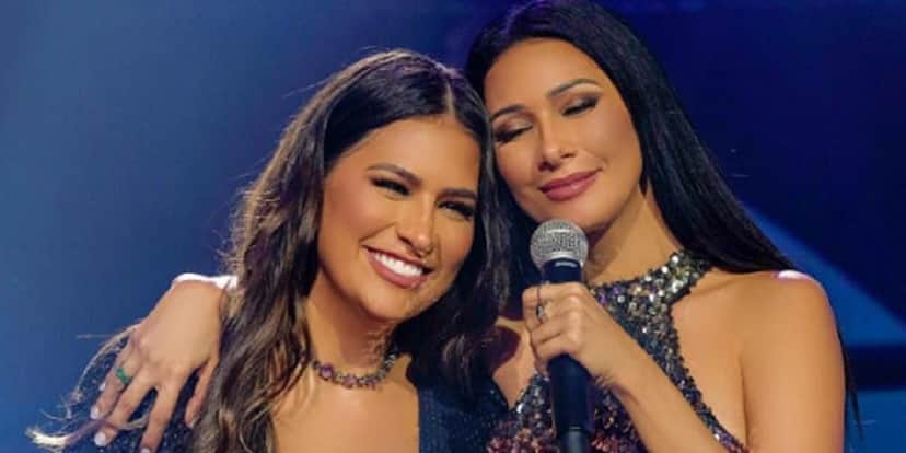 "Tive que tirar", Simone, dupla de Simaria, passa por cirurgia sigilosa às pressas: "Estava encapsulando" "Tive que tirar", Simone, dupla de Simaria, passa por cirurgia sigilosa às pressas: "Estava encapsulando"