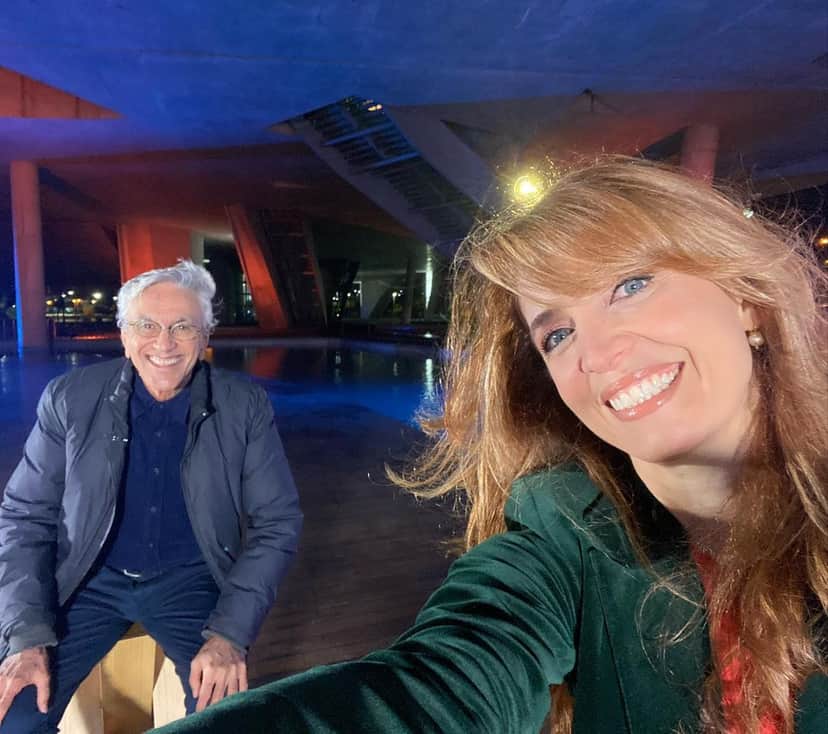 Poliana Abritta gravou com Caetano Veloso para o "Fantástico", da Globo (Foto: Reprodução/Instagram) Poliana Abritta gravou com Caetano Veloso para o "Fantástico", da Globo (Foto: Reprodução/Instagram)