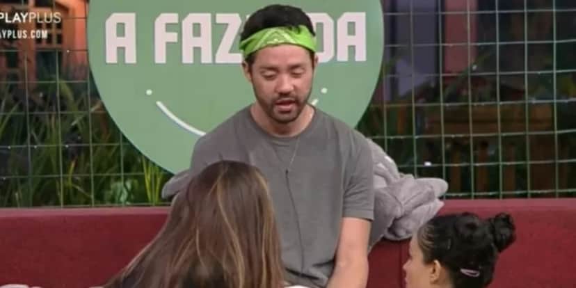Rico em conversa com Aline e Dayane sobre voto (Imagem: Reprodução) Rico em conversa com Aline e Dayane sobre voto (Imagem: Reprodução)