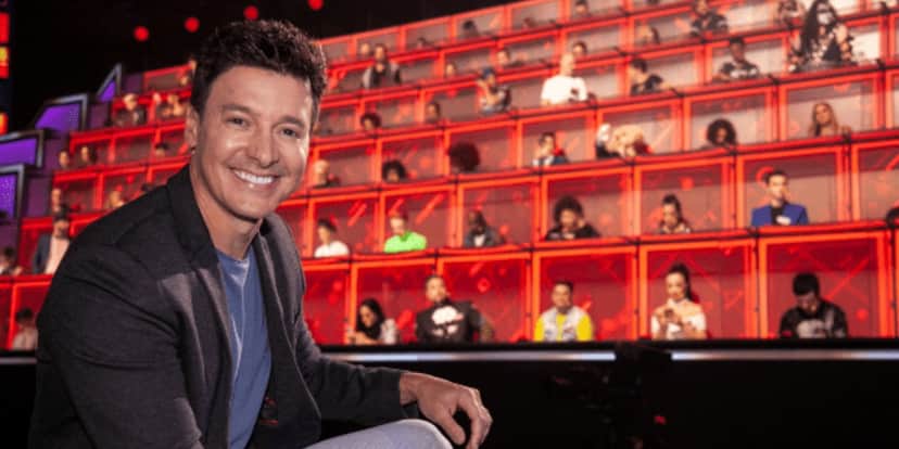 Rodrigo Faro é arrancado dos estúdios do Canta Comigo, da Record, e tem ida à RedeTV! anunciada Rodrigo Faro é arrancado dos estúdios do Canta Comigo, da Record, e tem ida à RedeTV! anunciada