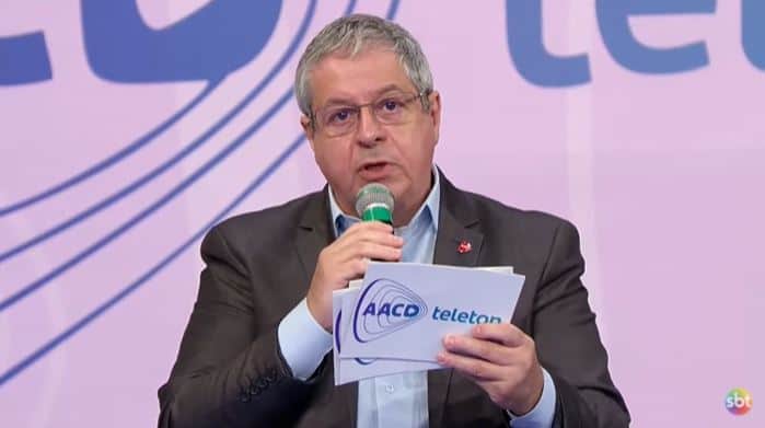 Edson Brito - Superintendente de Marketing e Relações Institucionais da AACD - em coletiva do "Teleton 2021" (Foto: Reprodução/YouTube) Edson Brito - Superintendente de Marketing e Relações Institucionais da AACD - em coletiva do "Teleton 2021" (Foto: Reprodução/YouTube)