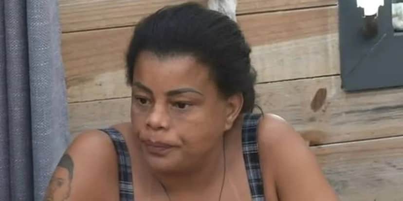 Tati Quebra Barraco fez confissão intima em A Fazenda 13 (Foto: Reprodução) Tati Quebra Barraco fez confissão intima em A Fazenda 13 (Foto: Reprodução)