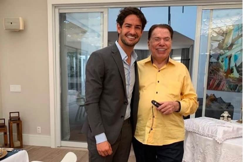 Rebeca Abravanel faz as malas para voltar ao Brasil, Alexandre Pato anuncia fim e desfecho no SBT é confirmado Rebeca Abravanel faz as malas para voltar ao Brasil, Alexandre Pato anuncia fim e desfecho no SBT é confirmado