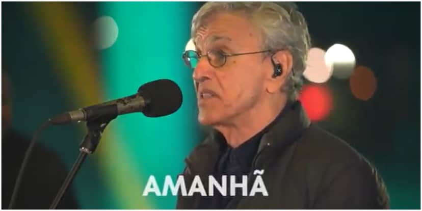 Caetano Veloso foi anunciado por Tadeu Schmidt na Globo - Foto: Reprodução Caetano Veloso foi anunciado por Tadeu Schmidt na Globo - Foto: Reprodução