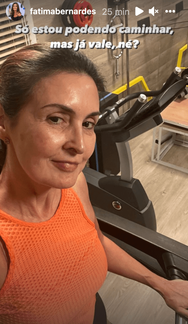 Fátima Bernardes decidiu mostrar sua rotina de exercícios (Foto: Reprodução) Fátima Bernardes decidiu mostrar sua rotina de exercícios (Foto: Reprodução)