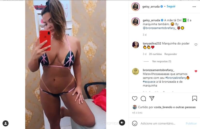 Geisy Arruda tira a calcinha e deixa mais do que devia de fora - Foto: reprodução Geisy Arruda tira a calcinha e deixa mais do que devia de fora - Foto: reprodução