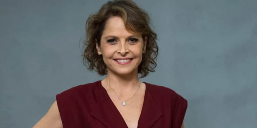 Estrela de novela das 21h da Globo foi diagnosticada com câncer no meio da novela e precisou ser substituída Estrela de novela das 21h da Globo foi diagnosticada com câncer no meio da novela e precisou ser substituída