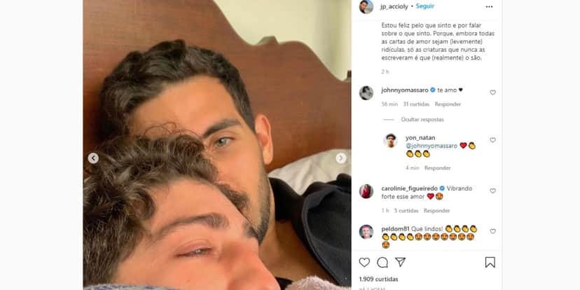 Johnny Massaro assume amor por homens e relacionamento com rapaz é anunciado em textão: "O amor da minha vida" Johnny Massaro assume amor por homens e relacionamento com rapaz é anunciado em textão: "O amor da minha vida"