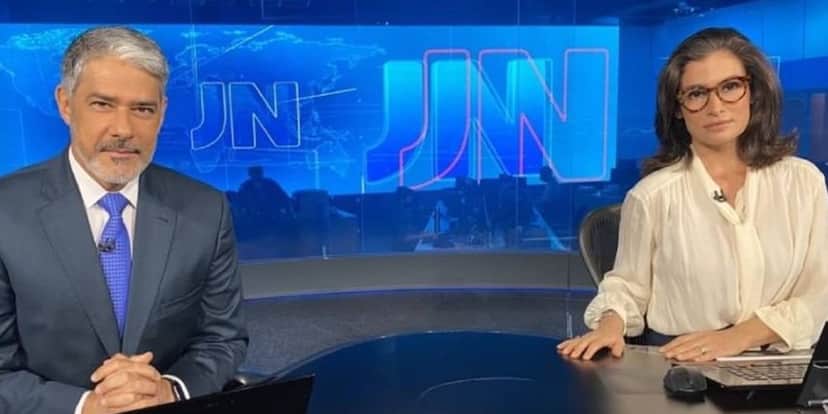 William Bonner e Renata Vasconcellos na bancada do "Jornal Nacional", da Globo (Foto: Reprodução/Instagram) William Bonner e Renata Vasconcellos na bancada do "Jornal Nacional", da Globo (Foto: Reprodução/Instagram)