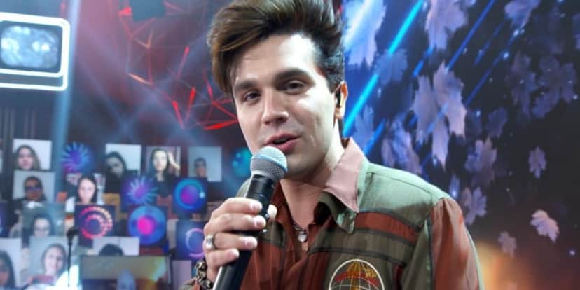 Luan Santana participou do Altas Horas e assumiu que estava namorando (Foto: Reprodução) Luan Santana participou do Altas Horas e assumiu que estava namorando (Foto: Reprodução)