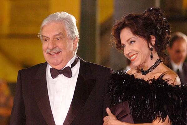 Hugo Carvana e Yoná Magalhães em "Paraíso Tropical" (Foto: Divulgação/TV Globo)