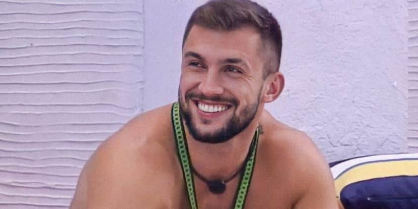 O ex-BBB Arthur Picoli causa mais uma polêmica nas redes sociais (Foto: Divulgação) O ex-BBB Arthur Picoli causa mais uma polêmica nas redes sociais (Foto: Divulgação)