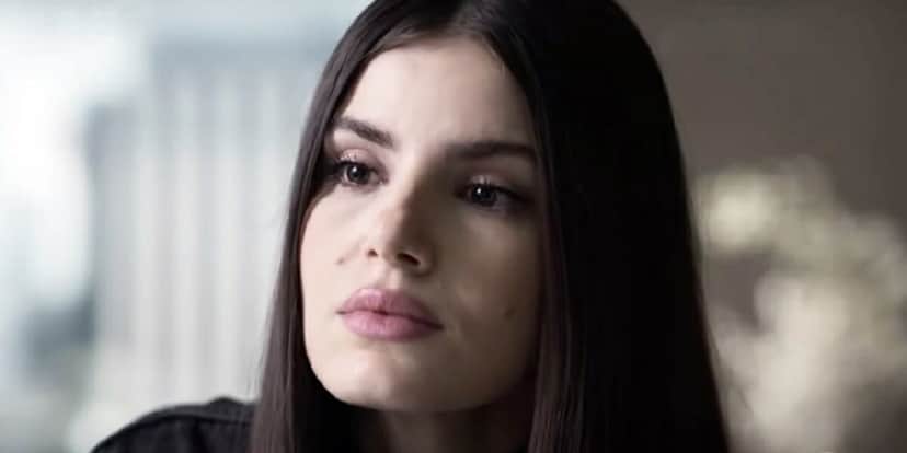 Camila Queiroz usou atestado no dia de gravar o fim de Angel na novela (Foto: Reprodução/ Globo)