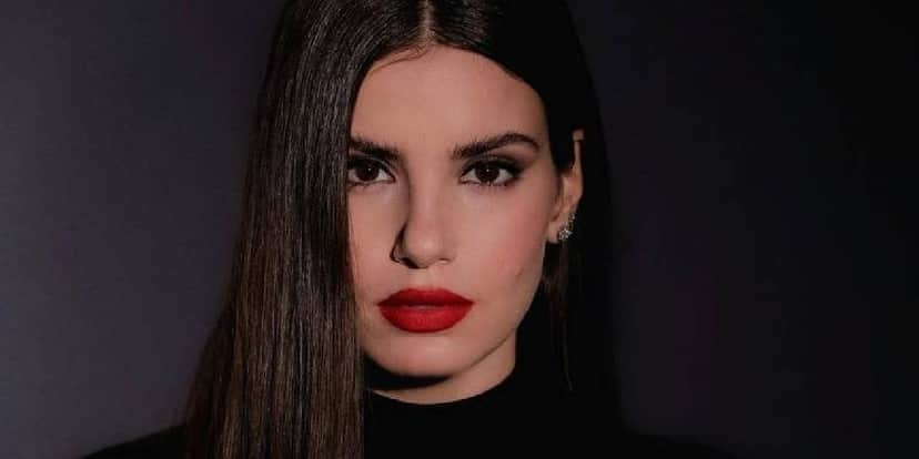 Camila Queiroz Camila Queiroz