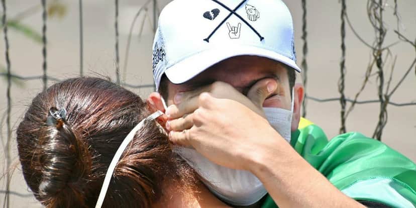 Velório de Marília Mendonça para o Brasil; Fãs choram em despedida (Foto: AgNews) Velório de Marília Mendonça para o Brasil; Fãs choram em despedida (Foto: AgNews)