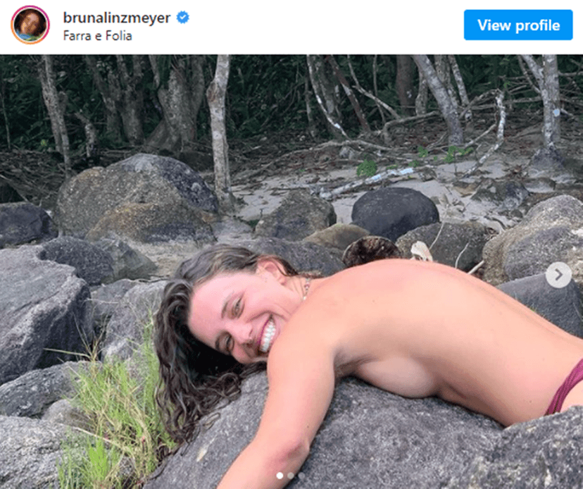 Bruna Linzmeyer mostra seu topless no dia de seu aniversário (Foto: Reprodução/ Instagram) Bruna Linzmeyer mostra seu topless no dia de seu aniversário (Foto: Reprodução/ Instagram)
