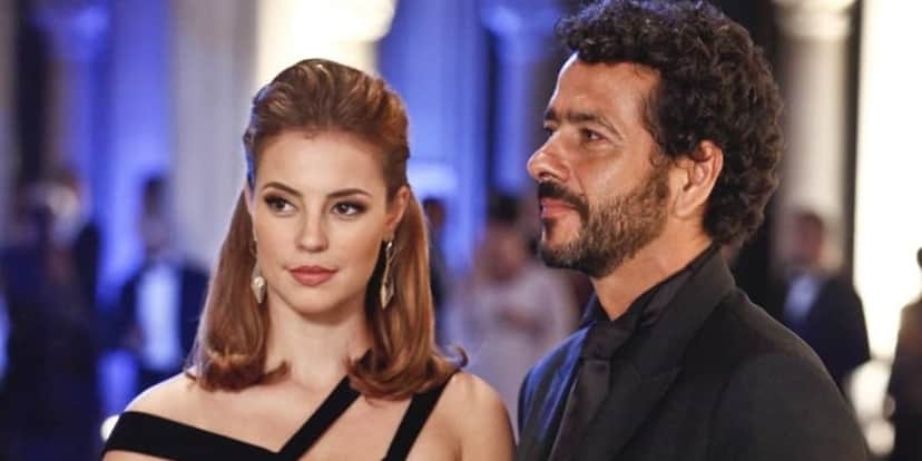 Paolla Oliveira e Marcos Palmeira em "Cama de Gato", de volta no Globoplay (Foto: Divulgação/TV Globo) Paolla Oliveira e Marcos Palmeira em "Cama de Gato", de volta no Globoplay (Foto: Divulgação/TV Globo)