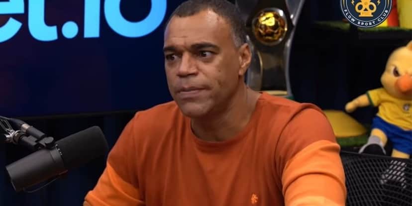 "Eu conheci uma pessoa", Denílson dá desfecho de relação com Luciele Di Camargo e confirma: "Me apaixonei" "Eu conheci uma pessoa", Denílson dá desfecho de relação com Luciele Di Camargo e confirma: "Me apaixonei"