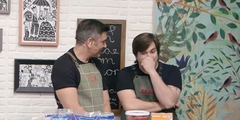 "Gosto muito", Edu Guedes assume preferência no The Chef e confirma na Band: "Confesso que eu sou" "Gosto muito", Edu Guedes assume preferência no The Chef e confirma na Band: "Confesso que eu sou"