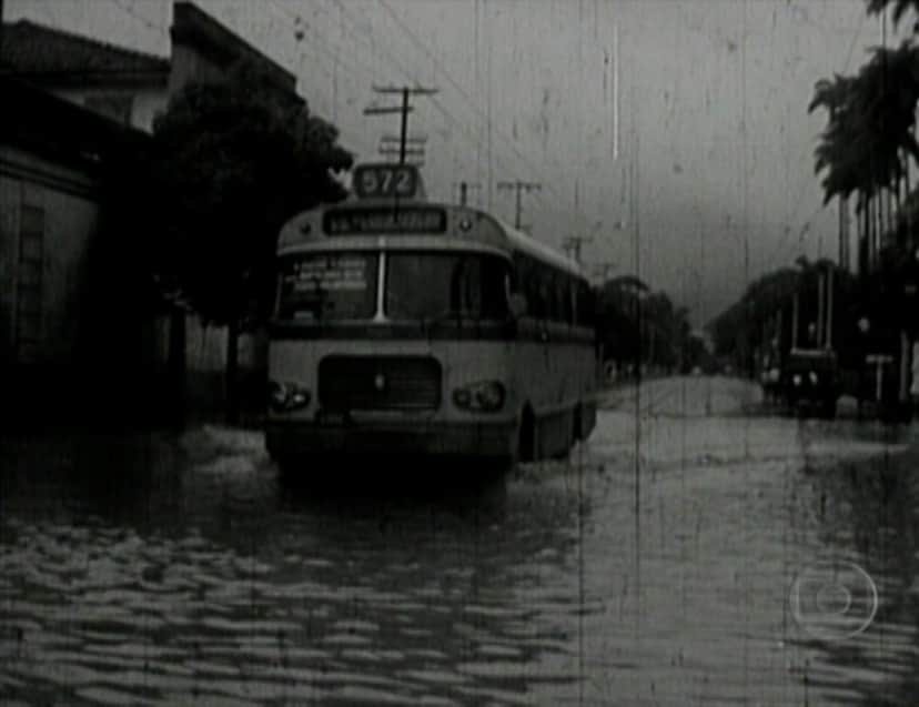 Enchente fez emissora se tornar a maior do país (Foto: Reprodução/TV Globo) Enchente fez emissora se tornar a maior do país (Foto: Reprodução/TV Globo)