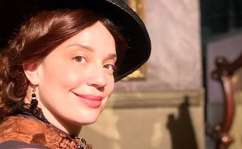 A atriz Helga Nemetik como a cantora lírica Giuseppina Sant'Angelo em Nos Tempos do Imperador (Foto: Divulgação/ TV Globo) A atriz Helga Nemetik como a cantora lírica Giuseppina Sant'Angelo em Nos Tempos do Imperador (Foto: Divulgação/ TV Globo)