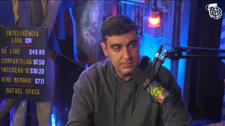 Diretor de documentário sobre Os Trapalhões expõe puxada de tapede de Didi para cima de Faustão (Foto: Reprodução) Diretor de documentário sobre Os Trapalhões expõe puxada de tapede de Didi para cima de Faustão (Foto: Reprodução)