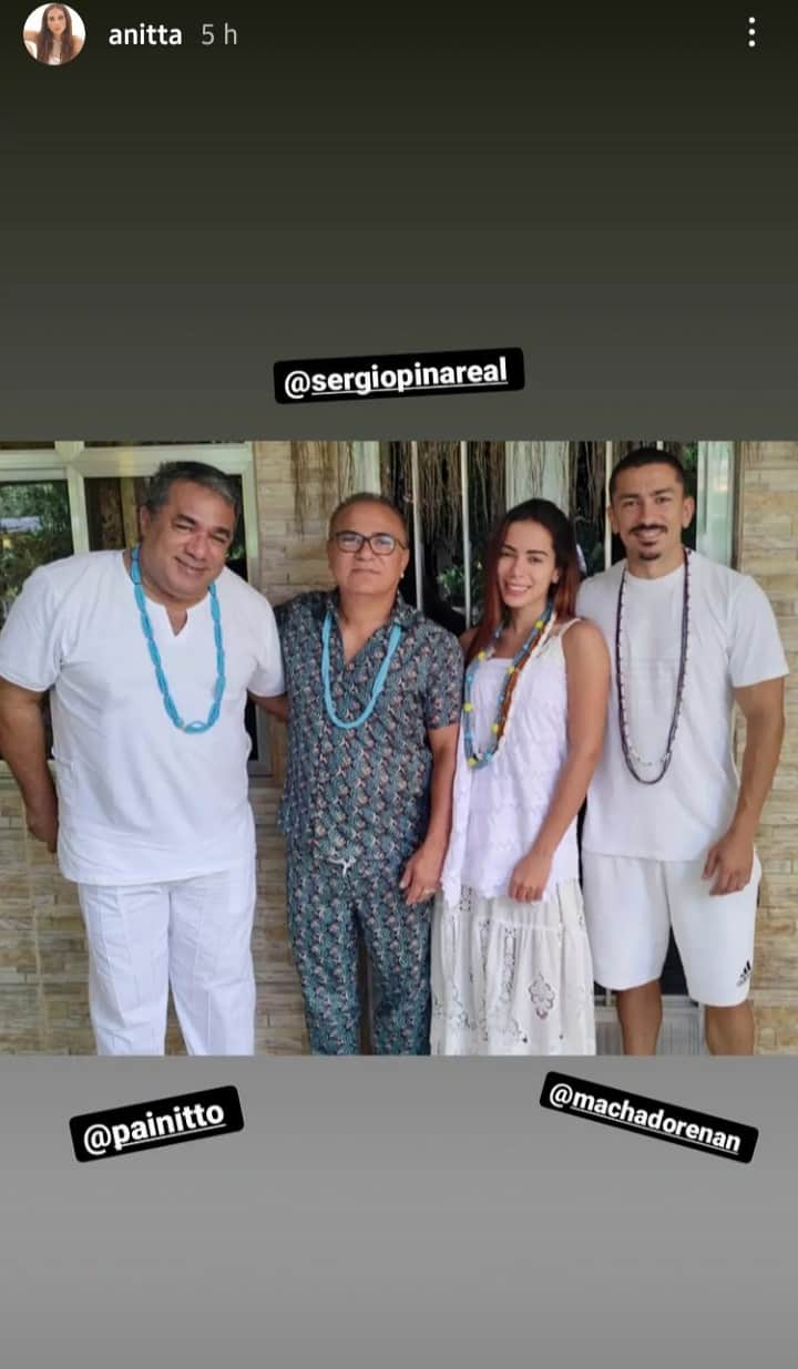 Anitta nos stories (Foto: Reprodução/ Instagram) Anitta nos stories (Foto: Reprodução/ Instagram)