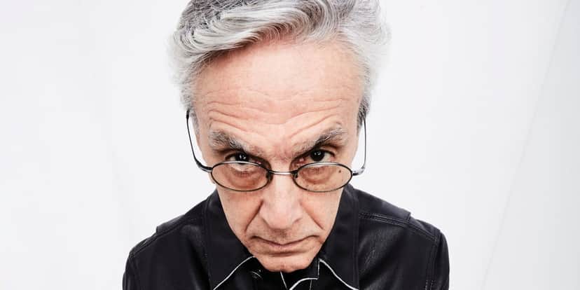O cantor Caetano Veloso O cantor Caetano Veloso