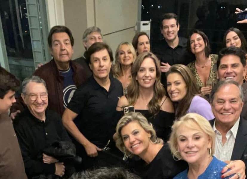 Proibido de pisar na Band por veto da Globo, Faustão promove reunião secreta com Celso Portiolli e Eliana Proibido de pisar na Band por veto da Globo, Faustão promove reunião secreta com Celso Portiolli e Eliana